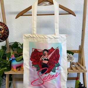 Selena Quintanilla Performing Scene Tote